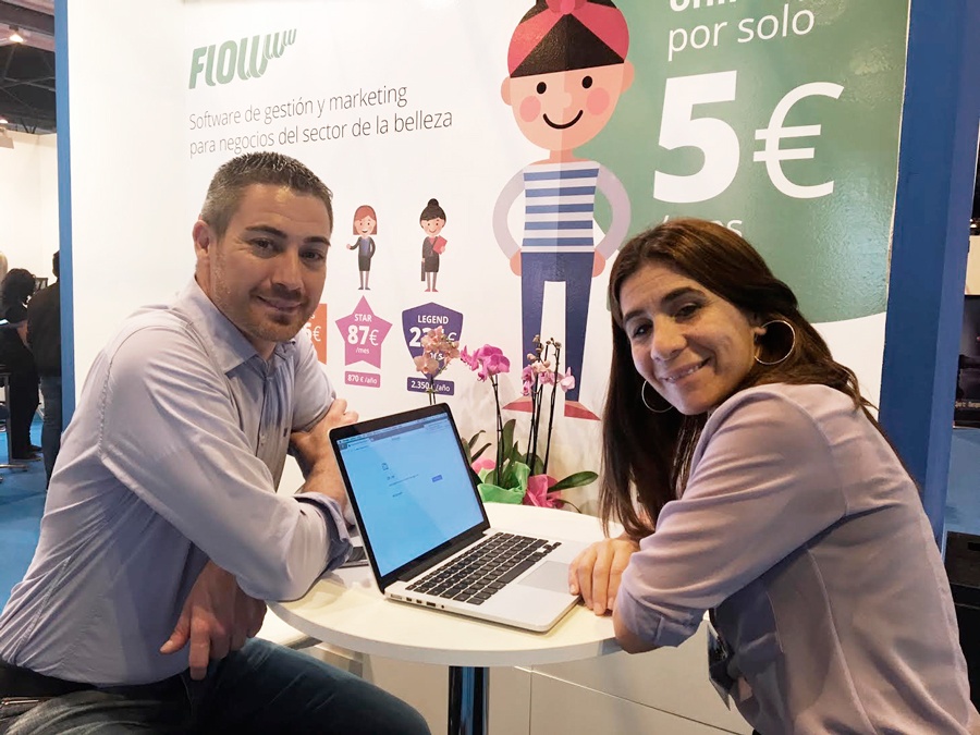 flowww-stand-salon-look-madrid-equipo.jpg