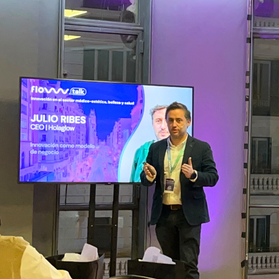 Julio Ribes - CEO Holaglow_flowwwtalk