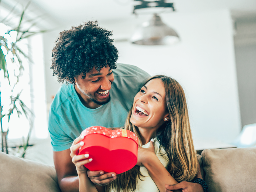 Guía de regalos de San Valentín para 7 tipos de parejas