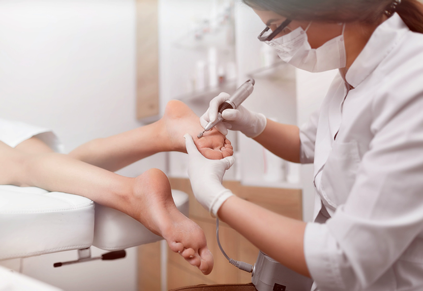 la-importancia-de-higiene-y-esterilizacion-en-clinicas-de-podologia_flowww