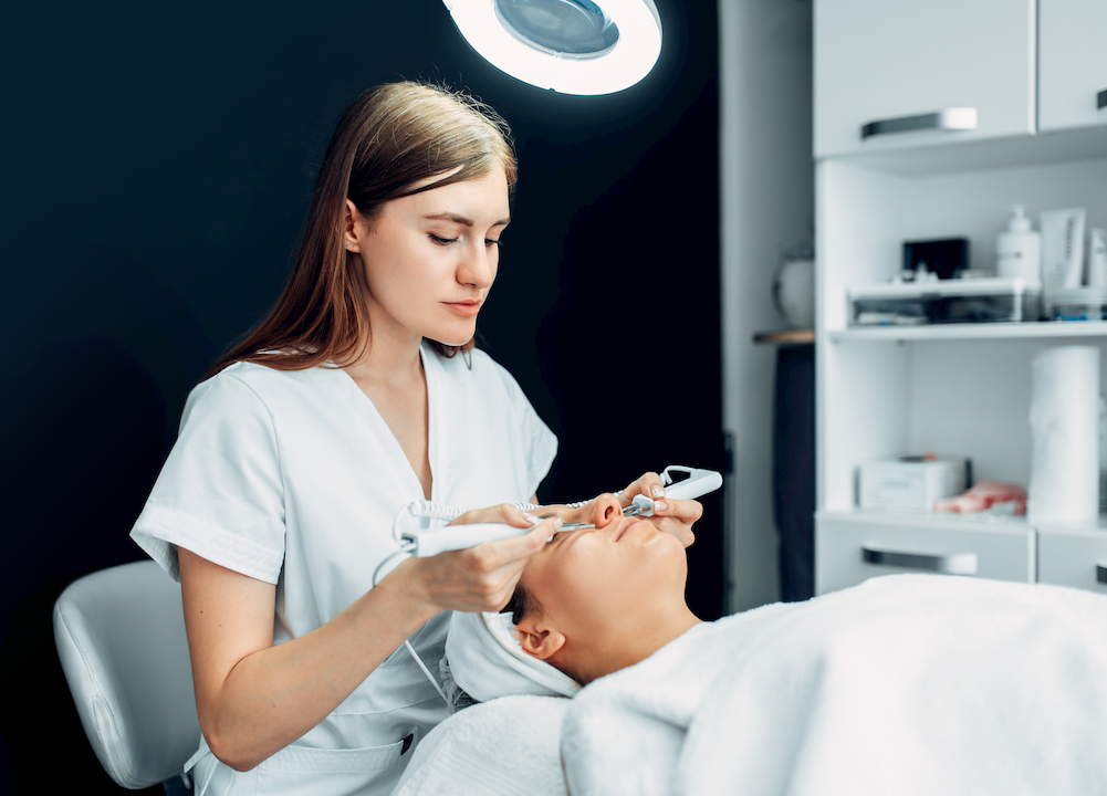 5-tips-para-evitar-el-estres-en-tu-negocio-de-estetica_flowww