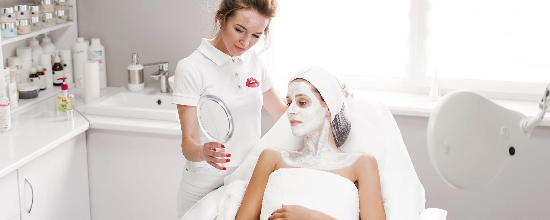 contratar esteticistas para tu negocio - profesionales de la estética - software para negocios de belleza - consejos para negocios de belleza