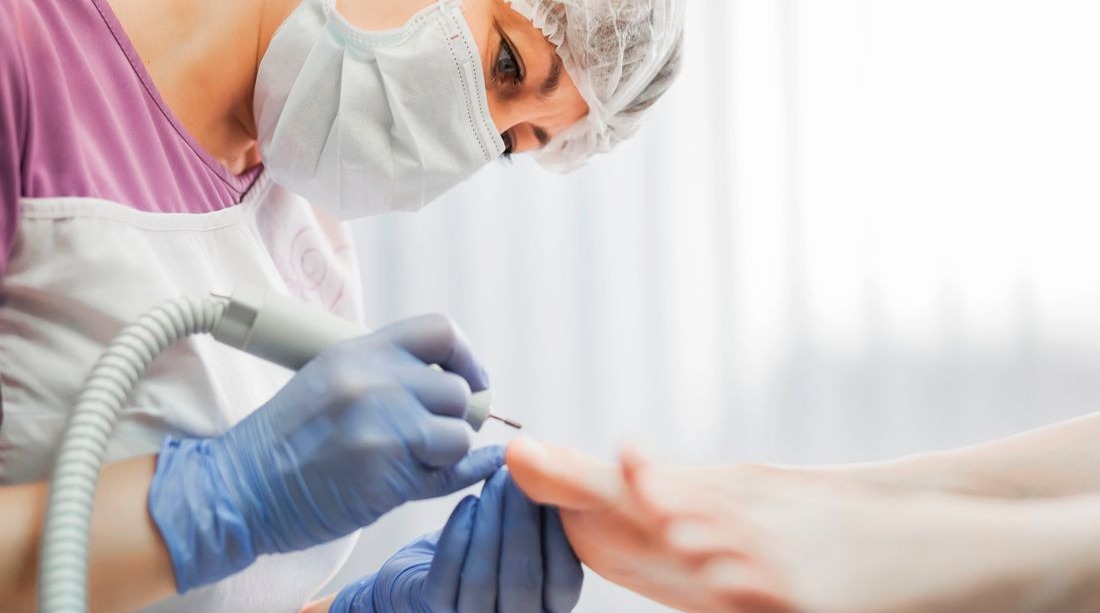 cuanto cuesta montar una clinica de podologia